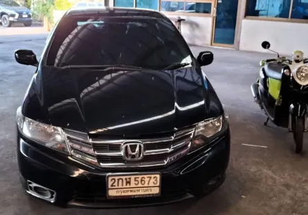 2013 Honda CITY 1.5 i-VTEC รถเก๋ง 4 ประตู รถบ้านแท้