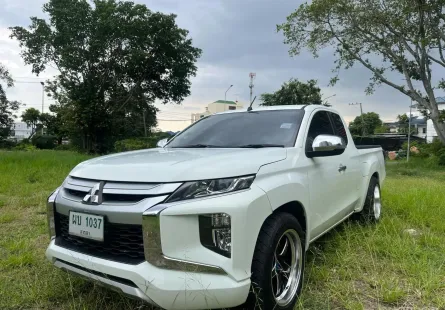 2019 Mitsubishi TRITON 2.5 รถกระบะ ผ่อนเริ่มต้น 4,***