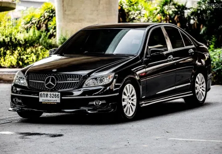 2011 Mercedes-Benz C200 CGI 1.8 รถเก๋ง 4 ประตู 