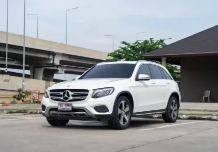 ขายรถ MERCEDES BENZ GLC 250d 4Matic ปีจด 2017