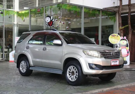 ขายรถ TOYOTA Fortuner 2.7 V+LPG AUTO เทา 2012