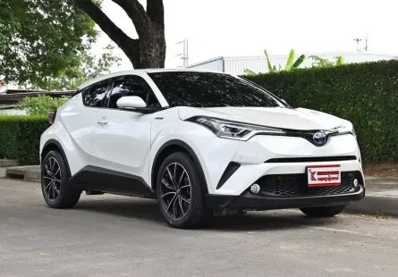 Toyota C-HR 1.8 HV Hi 2018 รถบ้านมือเดียวใช้งานน้อยไมล์เพียง 6 หมื่นกว่าโล ชุดแต่งศูนย์รอบคัน