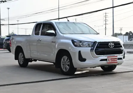 Toyota Revo 2.4  SMARTCAB Z Edition Mid 2021 ใช้งานในครอบครัวไม่เคยบรรทุกหนัก ไมลื 3 หมื่นกว่าโล