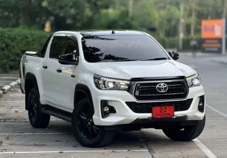 Toyota Hilux Revo 2.4 Prerunner Rocco รถมือเดียว หลังคาดำ สภาพสวยใหม่พร้อมขับ  