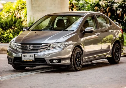 2012 Honda CITY 1.5 i-VTEC รถเก๋ง 4 ประตู 