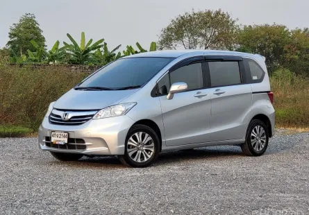 HONDA FREED 1.5EL i-VTEC " Minor Change " ปี 2014 รถมือแรก คู่มือ Book Service ครบ