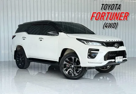  Toyota Fortuner 2.8 GR Sport SUV รถบ้านมือเดียว