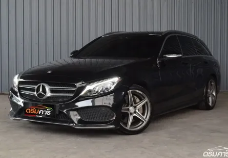 Benz C300 2.1 W205 HYBRID AMG Dynamic 2015 รถบ้านมือเดียวออกศูนย์บอดี้แวน 5 ประตู ชุดแต่งศูนย์รอบคัน