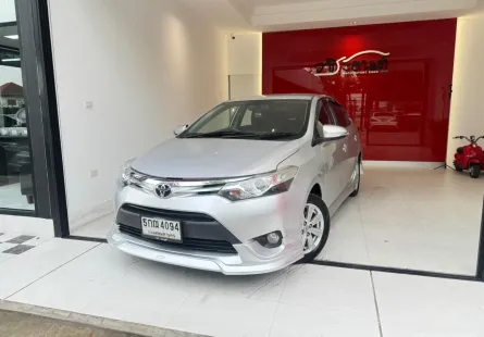 2016 Toyota VIOS 1.5 E รถเก๋ง 4 ประตู 