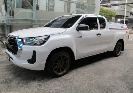 2024 TOYOTA REVO CAB 2.4 ENTRY เกียร์AUTO สีขาว วิ่งน้อย 7,984 กม. รถสวยสภาพใหม่ มือเดียว ฟรีดาวน์