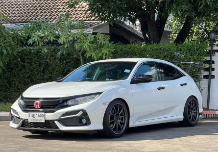 2017 Honda Civic Hatchback 1.5 i-VTEC Turbo รถเก๋ง 5 ประตู แต่งแบบเต็ม