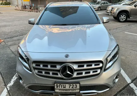 2019 Mercedes-Benz GLA200 1.6 Urban รถเก๋ง 5 ประตู 