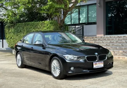 2016 BMW SERIES 3 รถออกศูนย์BMW THAILAND รถวิ่งน้อยเพียง 72,000 เข้าศูนย์ทุกระยะ ไม่เคยมีอุบัติเหตุ