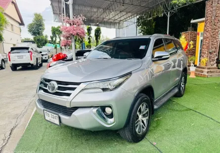 2018 Toyota Fortuner 2.8 V 4WD ฟรีดาวน์ ไม่ต้องใช้เงินออกรถ SUV 