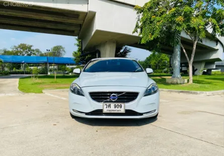 VOLVO V40 T5 S 2013 รถบ้าน มือเดียว สภาพดี