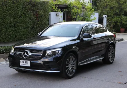 2018 Mercedes-Benz GLC250d AMG จัดเต็มเหลือเงินกลับบ้าน 200,000 ฟรีดาวน์ ออกรถวันนี้ผ่อนปีนี้