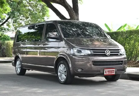 Volkswagen Caravelle 2.0 TDi 2016 รถใช้งานในครอบครัวแต่งภายในมาครบ เบาะวีไอพีปรับไฟฟ้า 