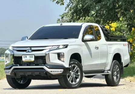 2020 Mitsubishi TRITON 2.4 Mega Cab GLS Plus MT มือเดียว ประวัติศูนย์ ไมล์ 31000กม.