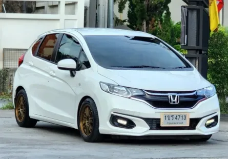 2021 Honda JAZZ 1.5 i-VTEC รถเก๋ง 5 ประตู 