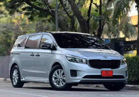 Kia Grand Carnival 2.2 รถมือเดียว 11 ที่นั่ง สีเดิมน็อตเดิมทั้งคัน ประวัติศูนย์ ใช้งานน้อย 