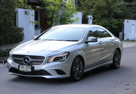 2016 Mercedes-Benz CLA200 1.6 Urban รถเก๋ง 4 ประตู 