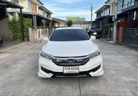 เจ้าของขายเอง Honda accord G9 2.0 EL 2018