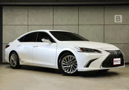 2020 Lexus ES300h 2.5 Grand Luxury Sedan AT ไมล์แท้ ประวัติการดูแลรักษารถดี มือเเรกจากป้ายเเดง B4639