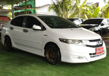 2011Honda CITY 1.5 i-VTEC รถเก๋ง 4 ประตู 