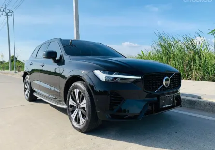 2022 Volvo XC60 Recharge 2.0 Plus T8 Plug-in Hybrid Dark SUV 