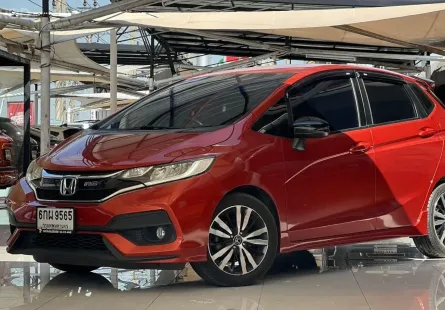 ยางใหม่ 4เส้นเพิ่งเปลี่ยน ปี2024 HONDA JAZZ  GK 1.5RS+ เกียร์ออโต้ ปี 2017 