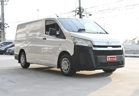 Toyota Hiace 2.8 ECO 2020 รถตู้เตี้ยบรรทุก หน้าใหม่ พร้อมใช้งาน เครดิตฟรีดาวน์ได้