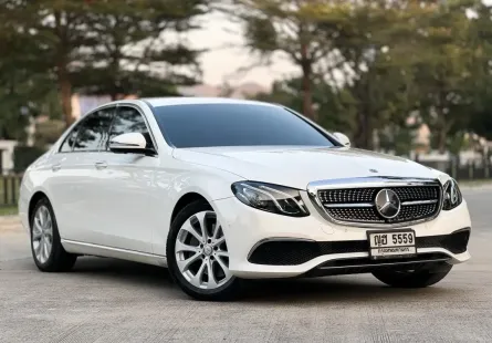 2016 Mercedes-Benz E220 2.0 d Exclusive รถเก๋ง 4 ประตู รถบ้านแท้  ไมล์น้อย มือเดียวป้ายแดง 