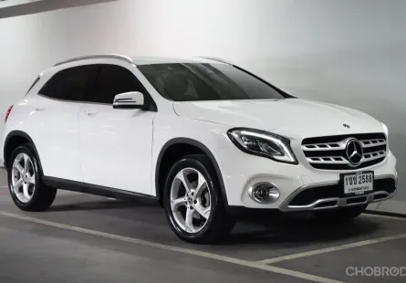 2019 Mercedes-Benz GLA200 รถ SUV ออกรถง่าย