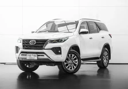 2021 Toyota Fortuner 2.4 V SUV ออกรถ 0 บาท