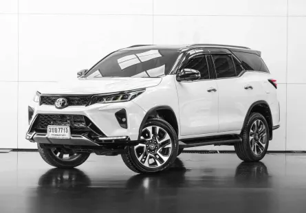 2022 Toyota Fortuner 2.4 Legender SUV ออกรถ 0 บาท