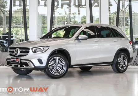 Mercedes-Benz  GLC 220d Offroad (Facelift) สี Iridium Silver  ปี 2021  วิ่ง 77,*** km. 