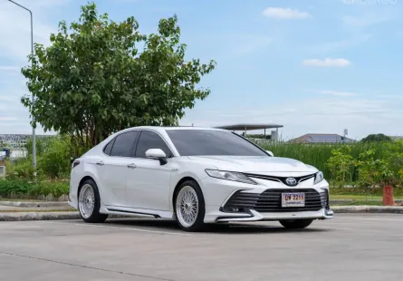 Toyota Camry 2.5 Hybrid Premium Luxury ปี : 2023