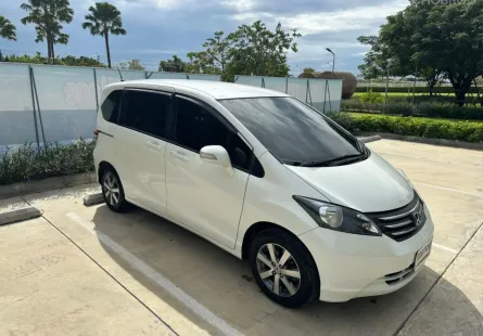 Honda Freed 1.5 SE 2012  รถเจ้าของมือเดียวตั้งแต่ป้ายแดง ประตูเลื่อนอัตโนมัติไฟฟ้า สภาพยอดเยี่ยม 