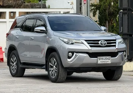 2016 Toyota Fortuner 2.4 V SUV รถบ้านมือเดียว