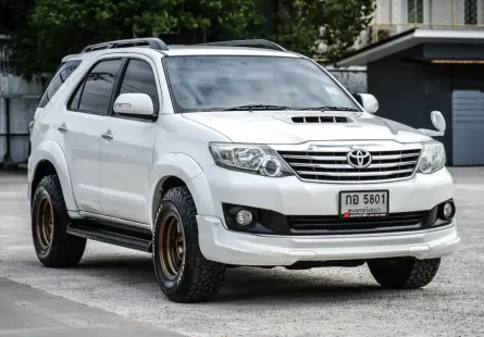 2012 Toyota Fortuner 3.0 V SUV ออกรถฟรี