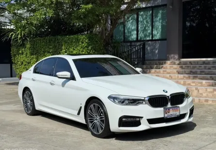 2020 BMW 530e MSPORT รุ่น TOP รถมือเดียวป้ายแดง รถวิ่งน้อย เข้าศูนย์ทุกระยะ ไม่เคยมีอุบัติเหตุครับ