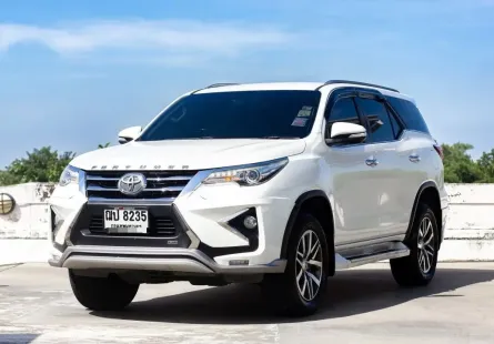 ขาย รถมือสอง 2015 Toyota Fortuner 2.8 V SUV 