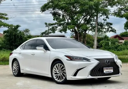 2019 Lexus ES300h 2.5 ES300h Luxury รถเก๋ง 4 ประตู รถสภาพดี มีประกัน ไมล์น้อย เจ้าของขายเอง 