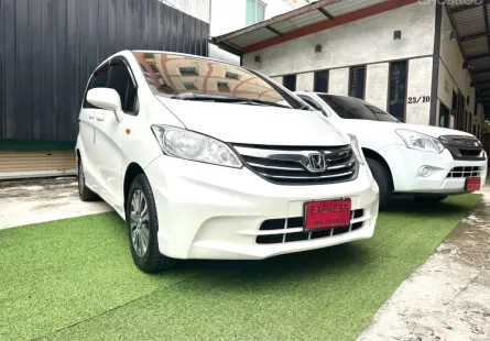 2013 HONDA FREED 1.5SE รุ่นท๊อป รถมือเดียว