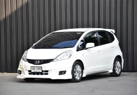 ขาย รถมือสอง 2012 Honda JAZZ 1.5 i-VTEC รถเก๋ง 5 ประตู 