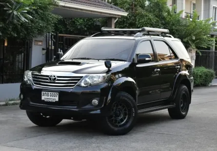 2012 Toyota Fortuner 3.0 V SUV รถสวย ไมล์น้อย มือเดียวป้ายแดง เจ้าของขายเอง  