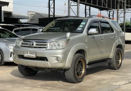 2010 Toyota Fortuner 2.7 V SUV รถบ้านแท้ ไมล์น้อย มือเดียวป้ายแดง 