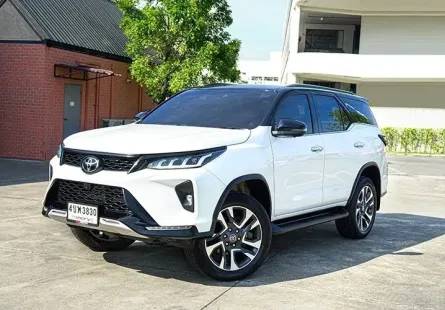 2023 TOYOTA FORTUNER 2.4 LEGENDER BLACK TOP 4WD   