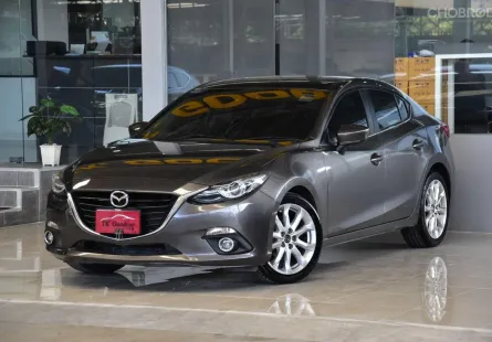 Mazda 3 2.0 S ปี 2016 รถบ้านมือเดียว ใช้น้อยเข้าศูนย์ตลอด ไม่เคยติดแก๊ส สวยเดิมทั้งคัน ออกรถ0บาท