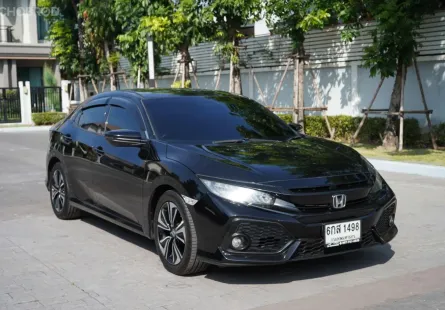 2017 Honda CIVIC 1.5 i-VTEC Turbo RS รถเก๋ง 4 ประตู ขาย